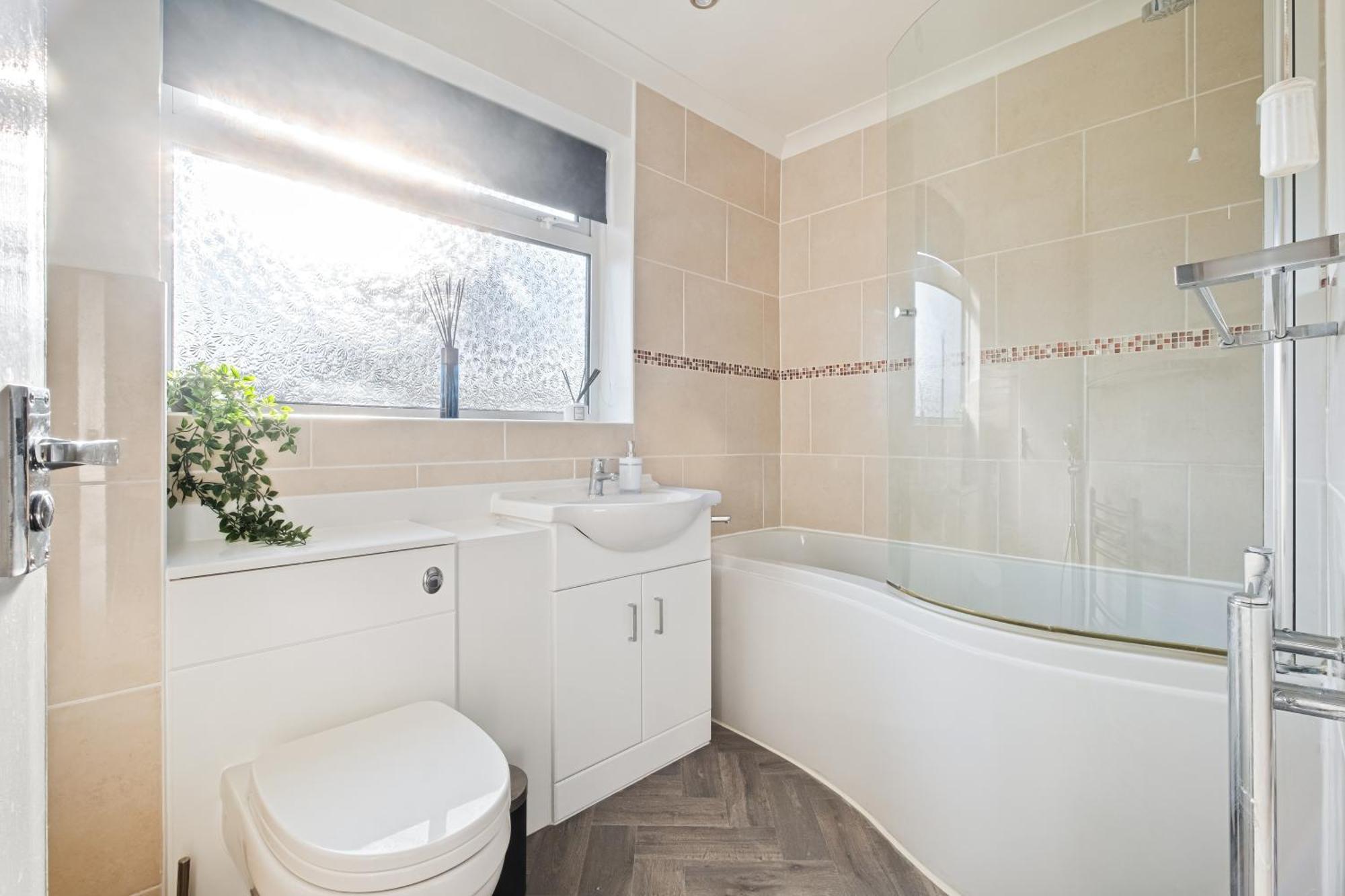 Comfy And Freshly Redecorated Home By Our Home Short Stays Close To Town Centre With Free Parking Bedford Zewnętrze zdjęcie